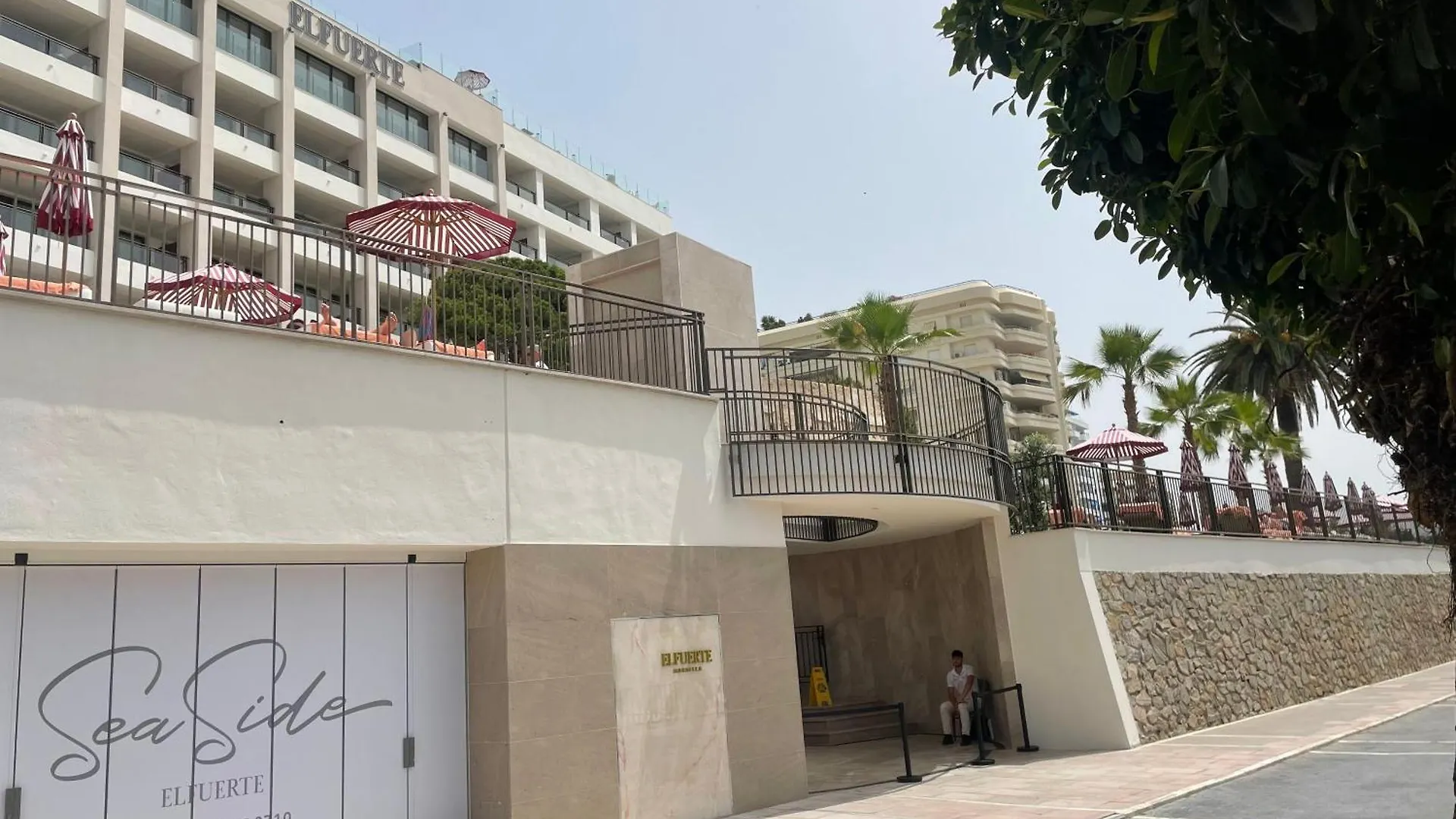 Marbella Centre Beachfront & Pool
